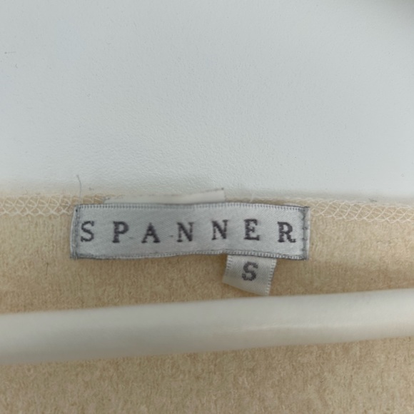 Cream wool cardigan - Picture 2 of 5